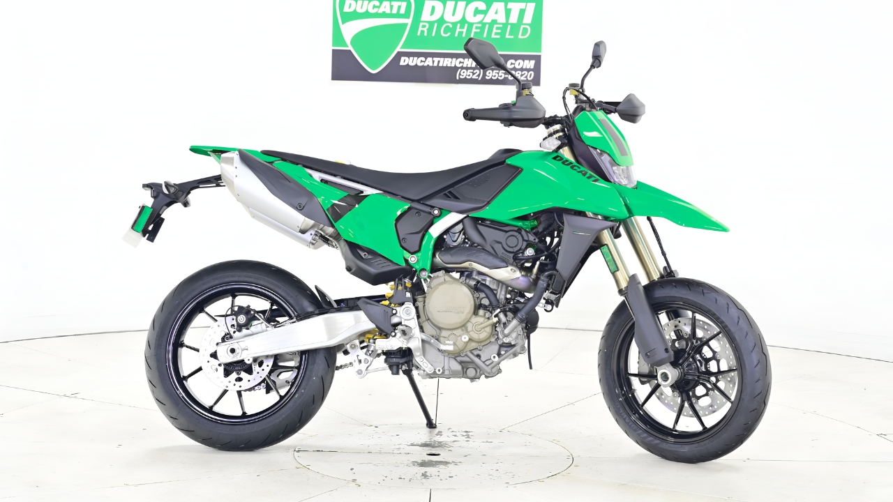 Ducati Hypermotard 698 Mono 2026: Moto Supermotard Ligera con Diseño Deportivo y Rendimiento de Alto Nivel